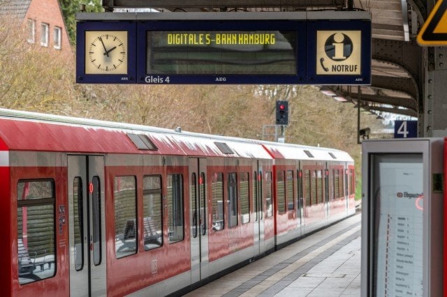 Honored: Digital S-Bahn in Hamburg wins the German Mobility Award